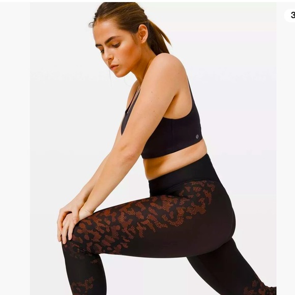 Lululemon Mapped out High Rise tight 28โ-black with orange/res camo-size 4 - Picture 3 of 16